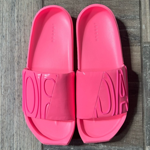 Jordan Nola Slides size 7 - Picture 4 of 10